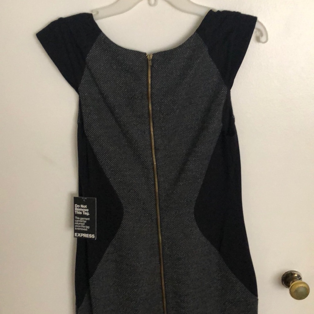 Dress - Picture 3 of 4